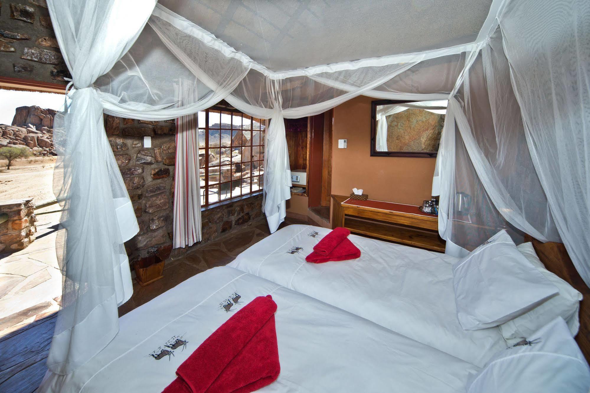 Gondwana Canyon Lodge Kanebis エクステリア 写真