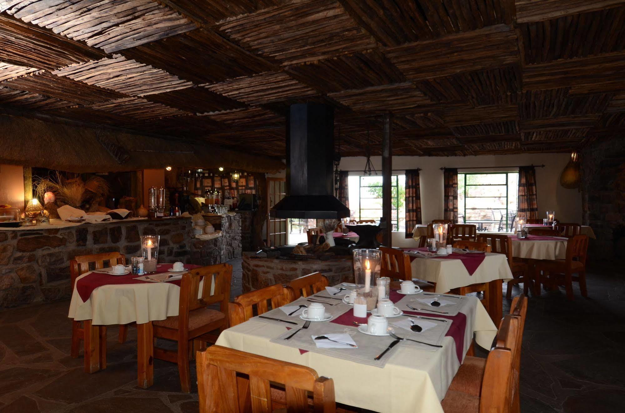 Gondwana Canyon Lodge Kanebis エクステリア 写真