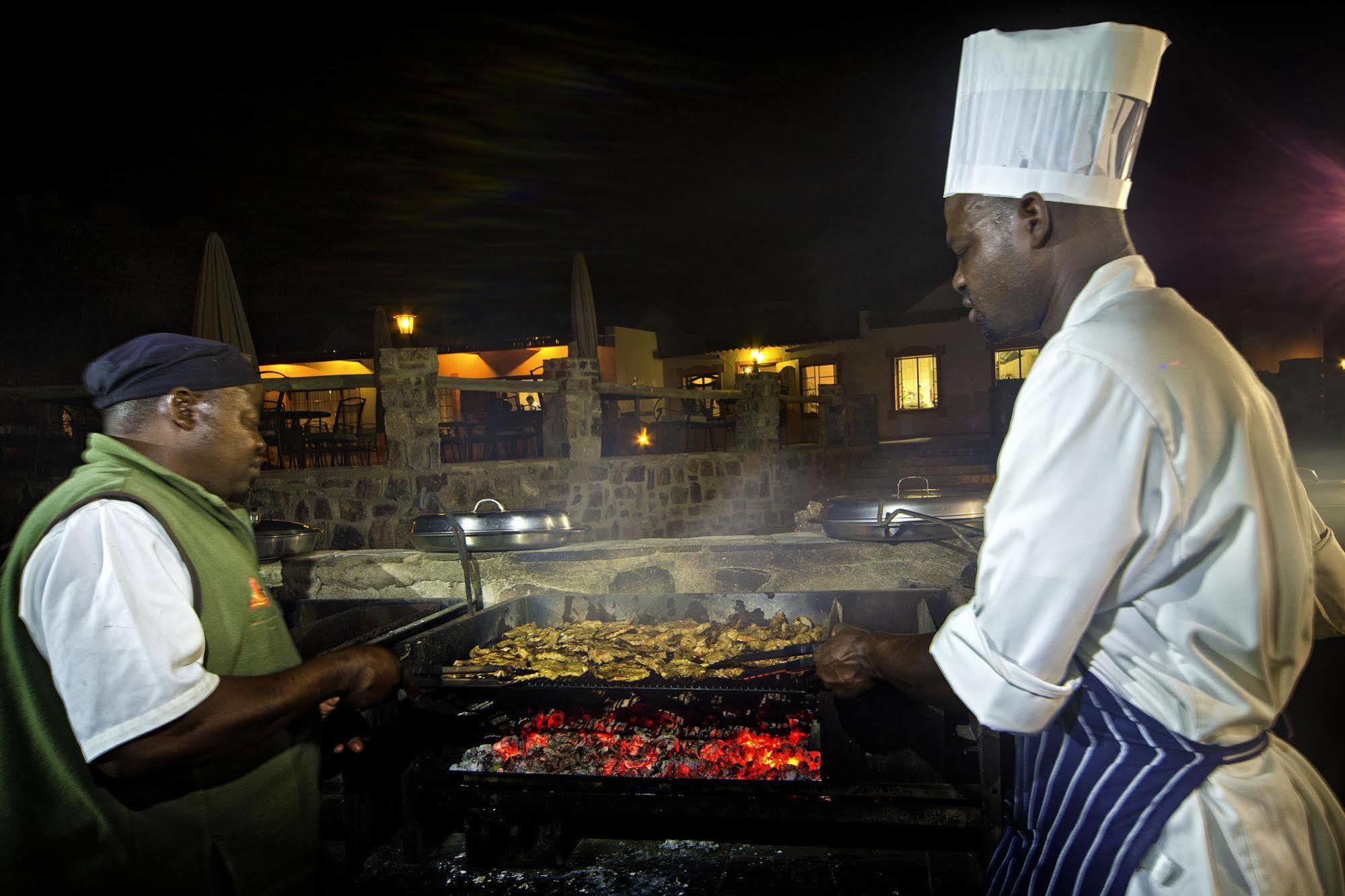 Gondwana Canyon Lodge Kanebis エクステリア 写真